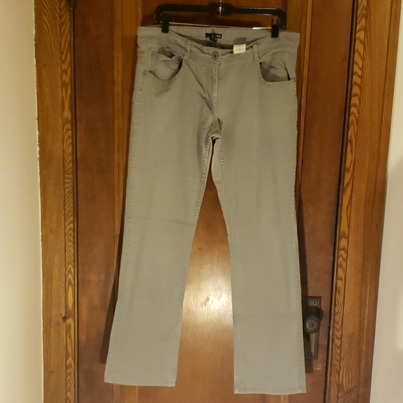 H&M Denim - 💮3/$10💮H & M Pants Gray jeans